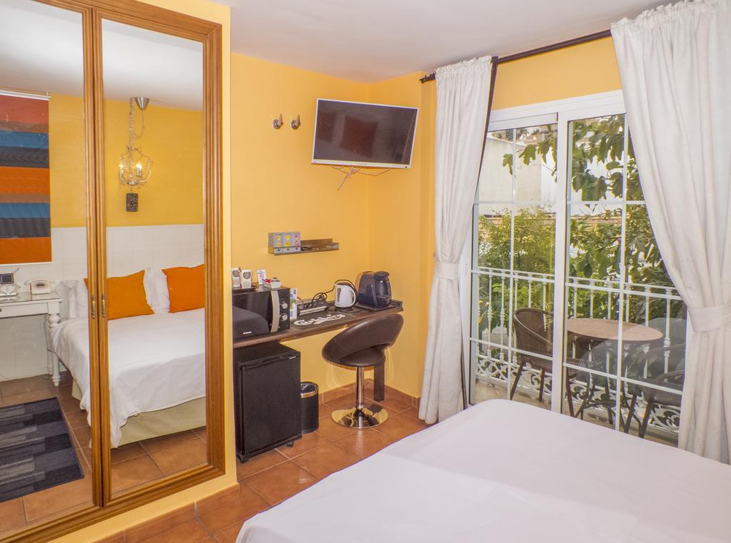 Boutique Hotel Pueblo Benalmádena Kültér fotó